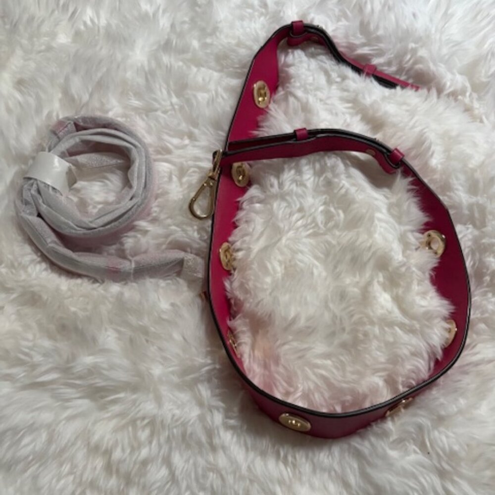 Michael Kors Raspberry Handbag - Picture 4 of 4